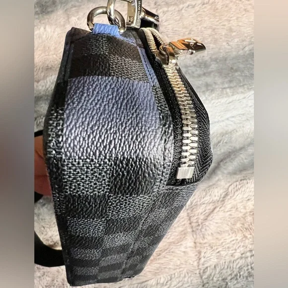 ‼️SOLD‼️Limited Edition Alpha Graphite UNISEX Bumbag💙🖤💙 - Picture 12 of 16